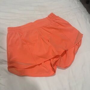 Lululemon hotty hot 4”